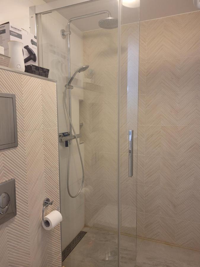 Paw Apartament. Rodzinny, Super Apartament. Koszalin Buitenkant foto